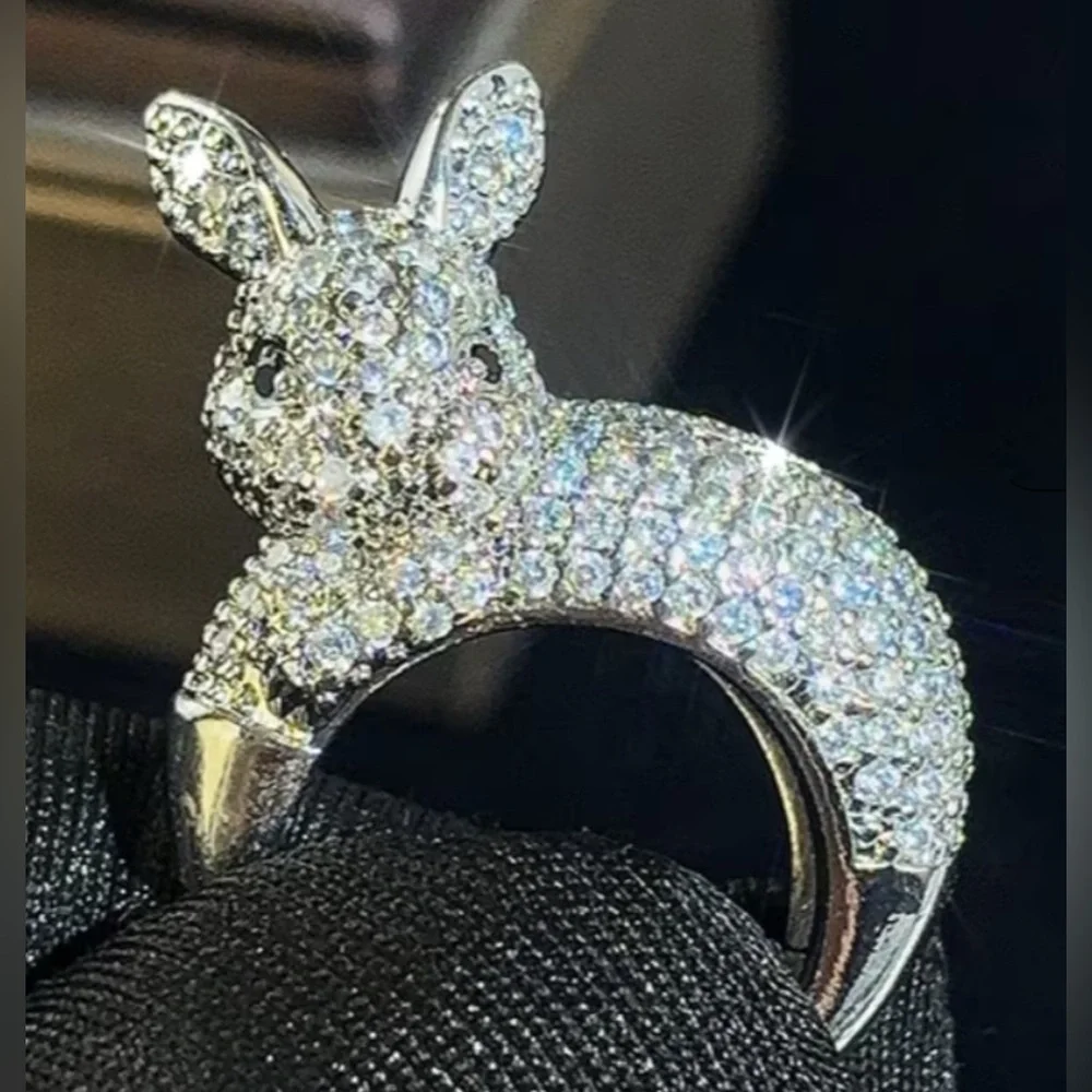 New Sparkling Rabbit Ring - Picture 9 of 9